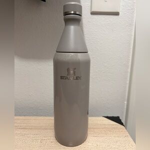 Stanley Stanley All Day Slim Bottle
